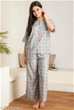 GTCb-53722863 Clovia Classic Checks Top & Pyjama in Grey - Rayon - Grey, L