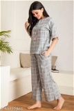 GTCb-53722863 Clovia Classic Checks Top & Pyjama in Grey - Rayon - Grey, XL