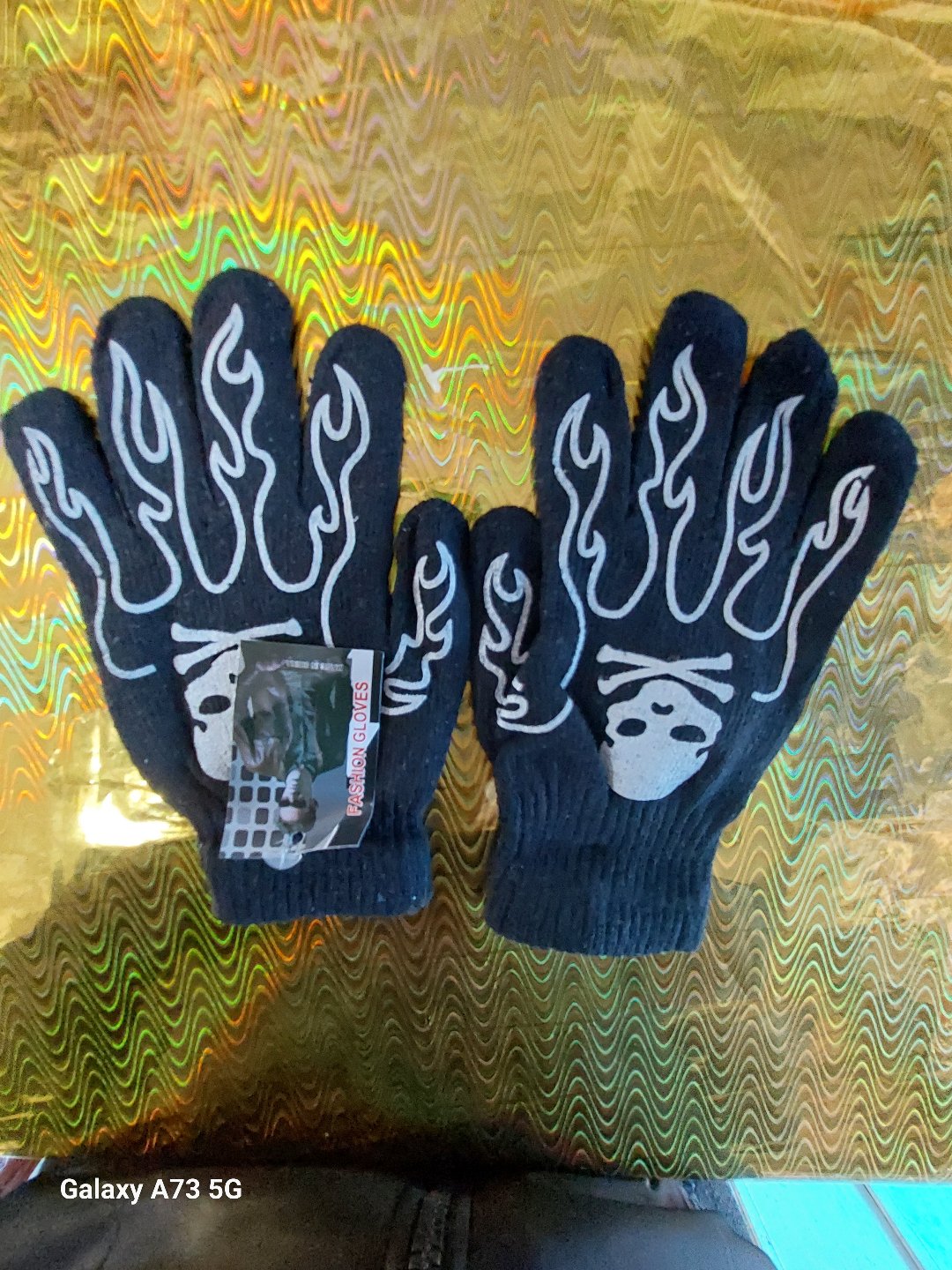 Gloves  - 10 Years & Above, as per available