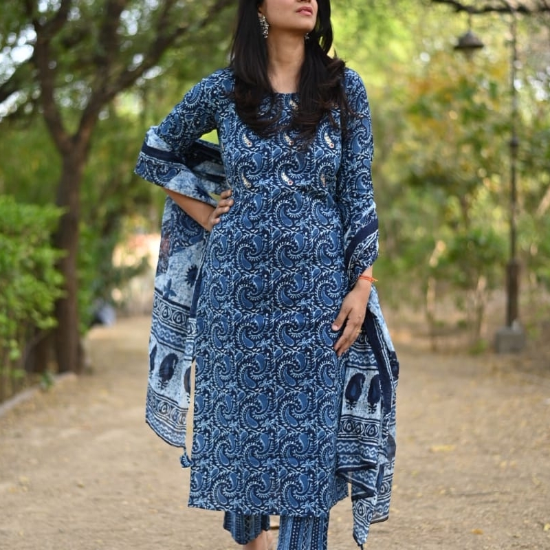 Beautiful Rayon Fabric Straight kurti Pant With Dupatta  Joshindia
