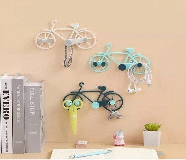 Set of 4 Pcs Wall Mounted Bicycle Key Stand Color random only  Material: Plastic   Product Dimensions: 14 x 3 cm