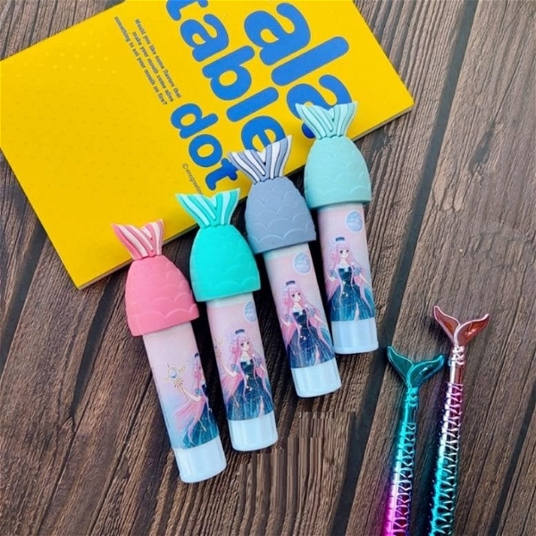 Glue sticks for kids
