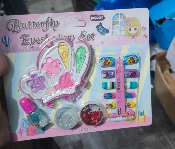 Kids makeup kit Nails, nail glitter, eyeshadow and more