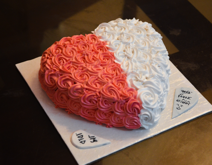 2 kg Birthday and Anniversary Cake, Packaging Type: Box