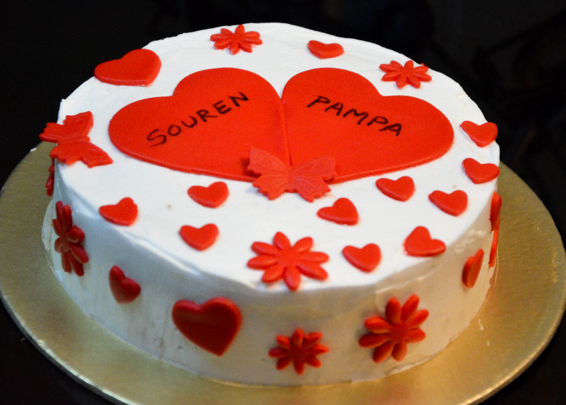 Order Two Tier Floral Anniversary Cake 2 Kg Online at Best Price, Free  Delivery|IGP Flowers