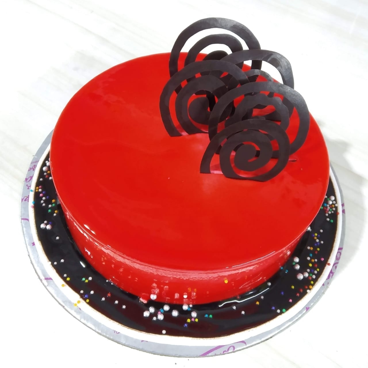 Strawberry Pound Cake with Strawberry Glaze | YellowBlissRoad.com