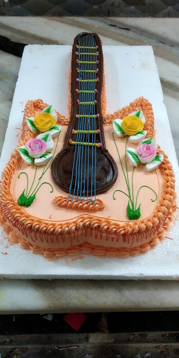 Chocolate Guitar Cake (1kg) - Buy Srilankan.lk