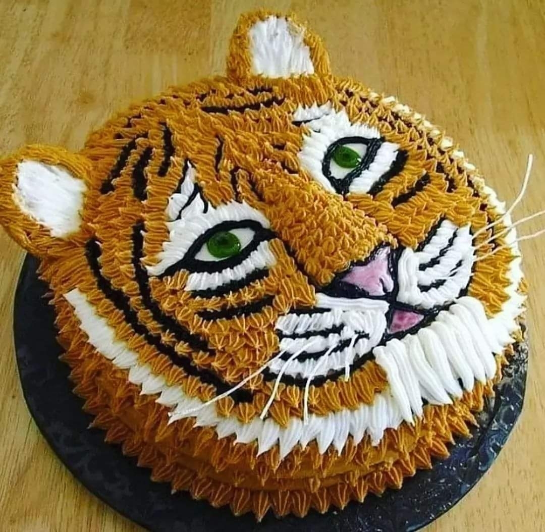 Royal Icing Tiger Cake