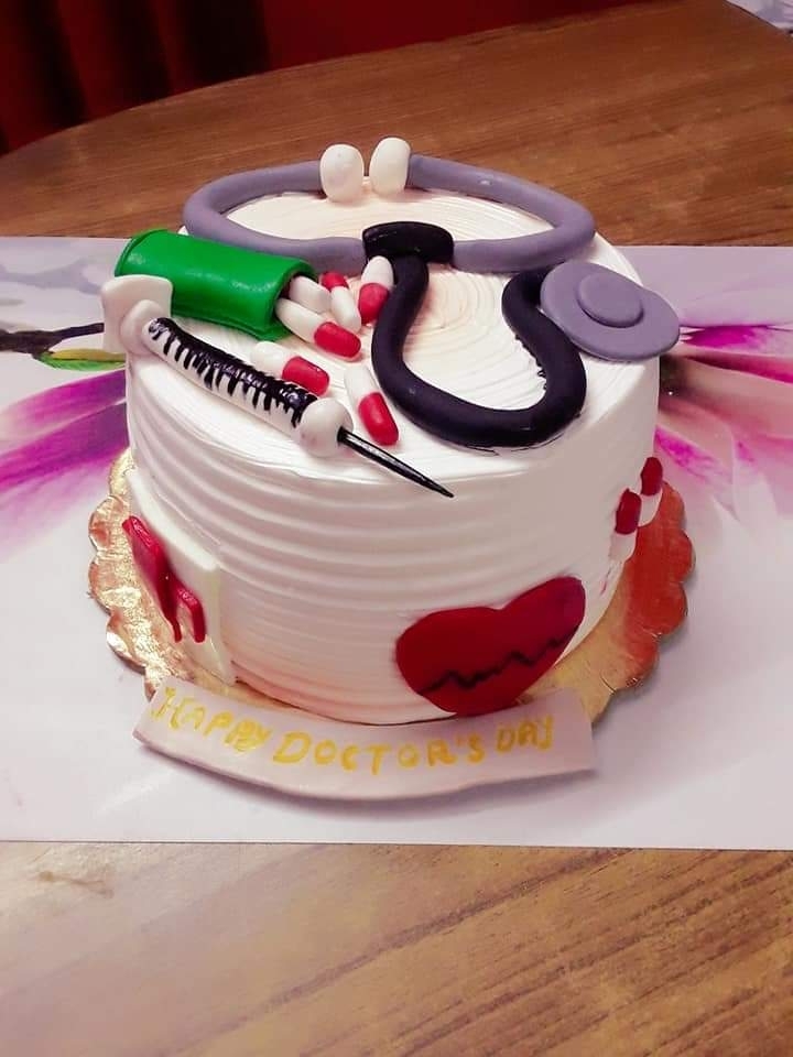 Doctor Cake | Birthday Cake In Dubai | Cake Delivery – Mister Baker