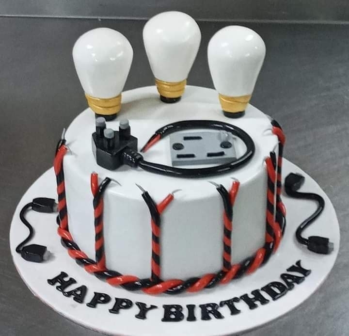 Electrician Cake on Cake Central | Electronics cake, Engineering cake,  Novelty birthday cakes