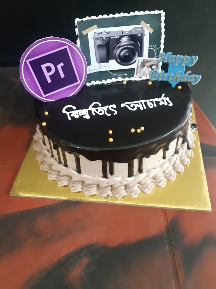 Photographers Birthday Cake - CakeCentral.com